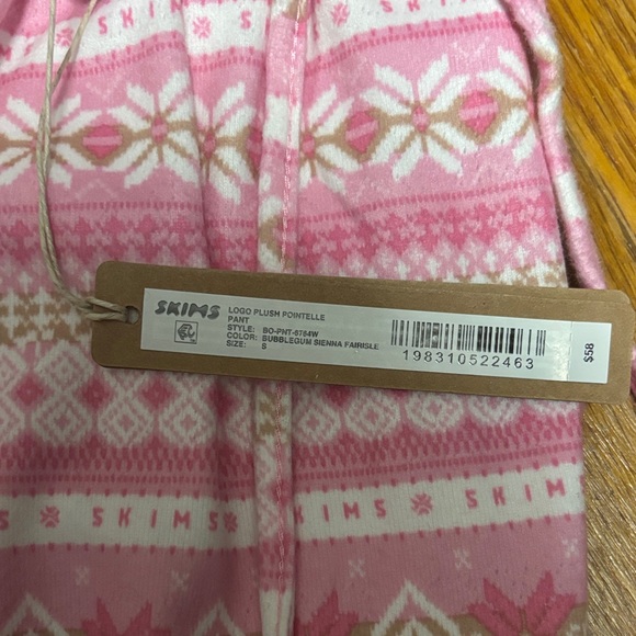 NWT Skims Logo Plush Pointelle Holiday Pajamas - Picture 3 of 3